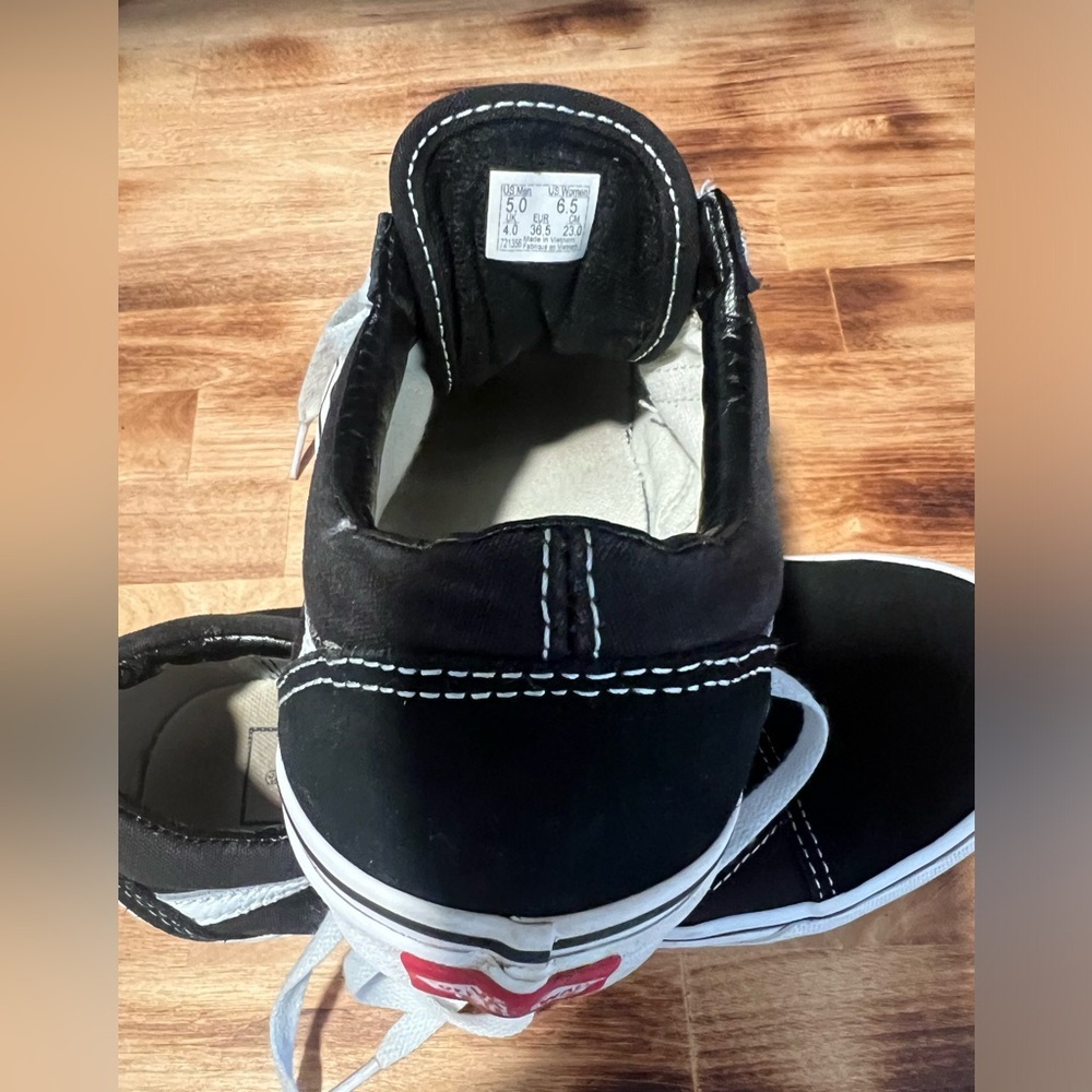 Vans Unisex Canvas Black and White Sneakers~ Mens 5/ WO's 6.5 - Picture 6 of 7
